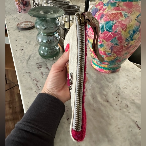 Anthropologie Miss Albright Linen/Wool Embossed Wristlet NWT - Picture 4 of 9